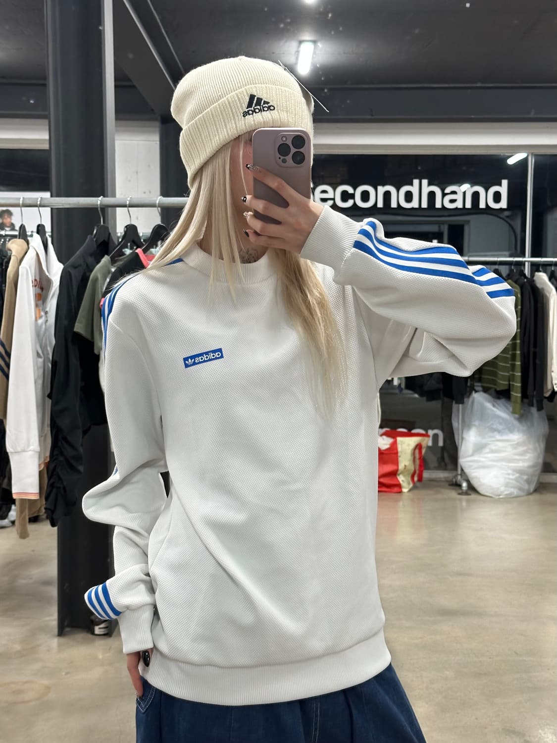 아디다스 오리지널스 삼선 로고 맨투맨 텐노지  화이트 상품이미지1