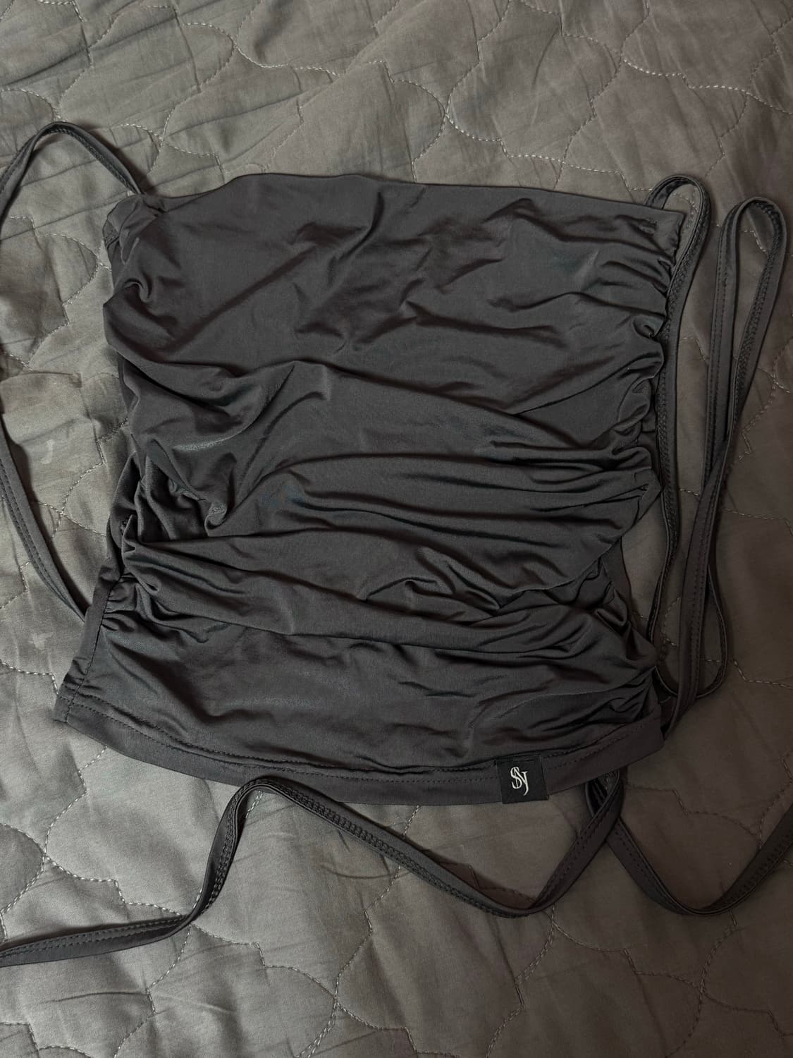 시너진 스트랩 셔링 탑 차콜 상품이미지2