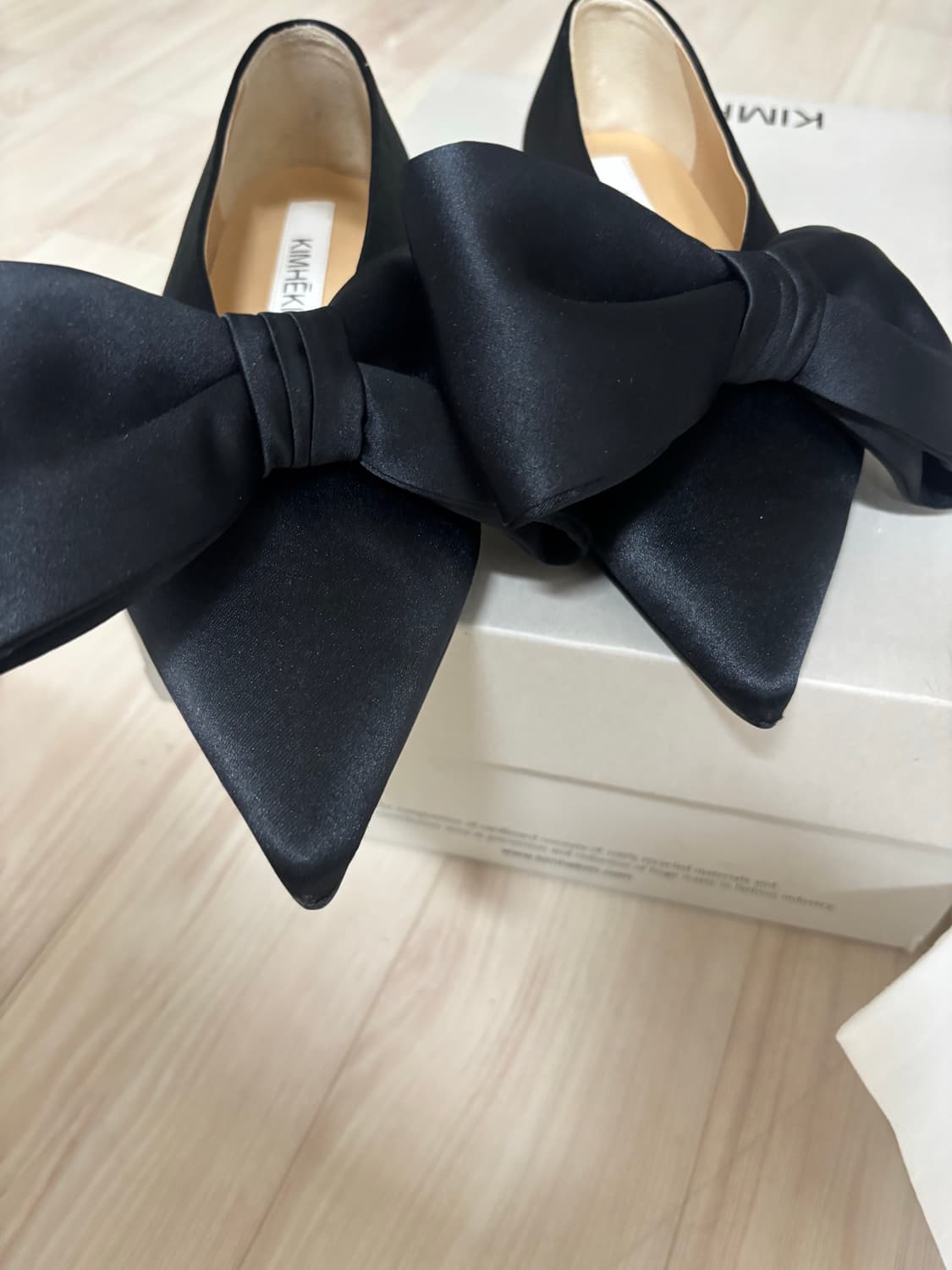 김해김 먼로우 블랙 37 사이즈 (웨딩촬영30분 착용) 상품이미지3