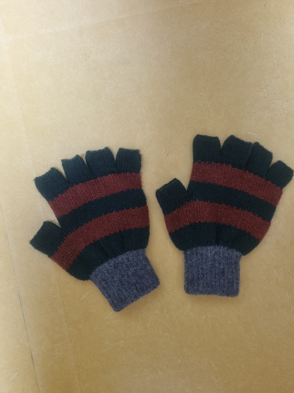 하울린 스트라이프 포레스트 장갑 상품이미지1