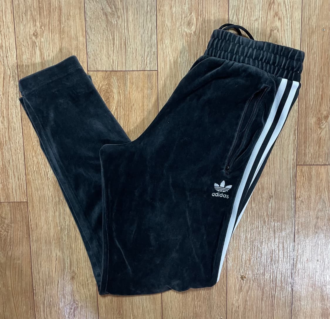 아디다스 벨벳 블랙 트랙팬츠 바지 트레이닝 상품이미지1