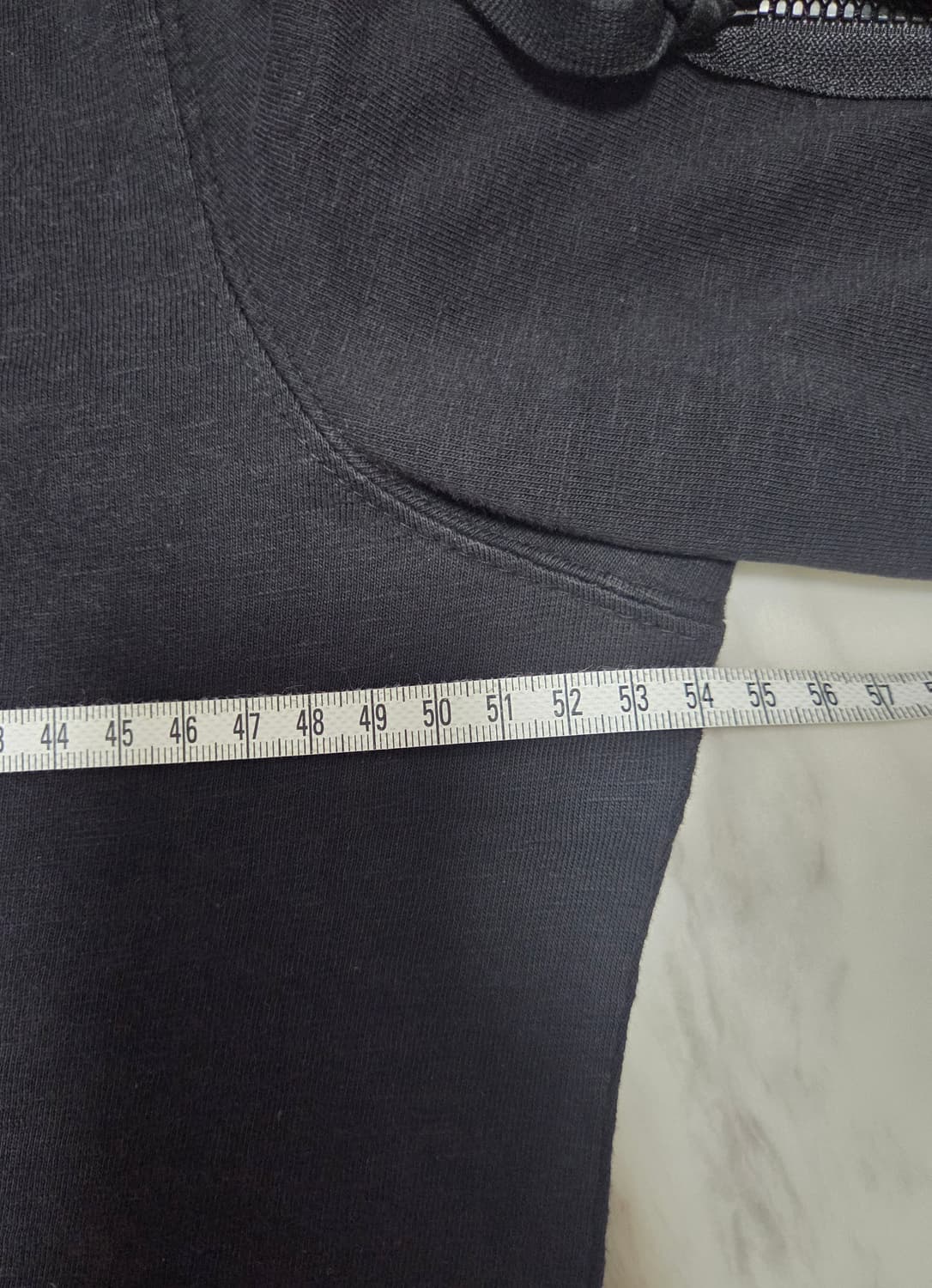 씨피컴퍼니 렌즈 맨투맨  상품이미지9