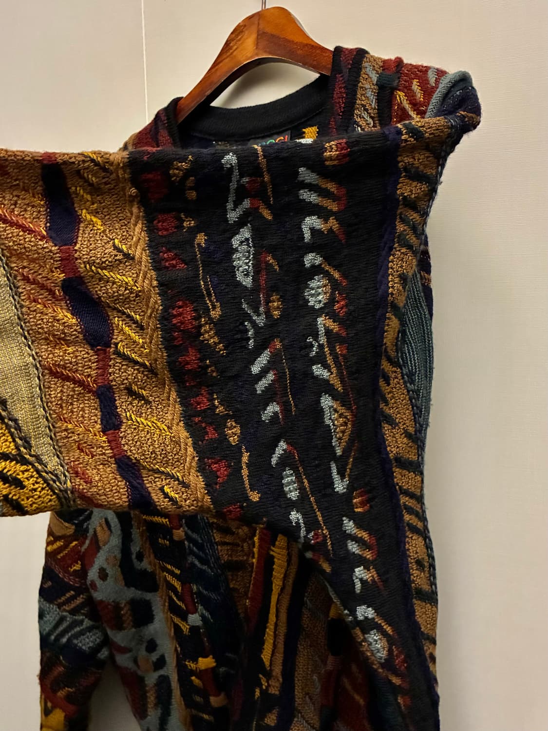 (M/103)Coogi 쿠지 3D 에스닉 빈티지 케이블 V넥 니트 상품이미지6