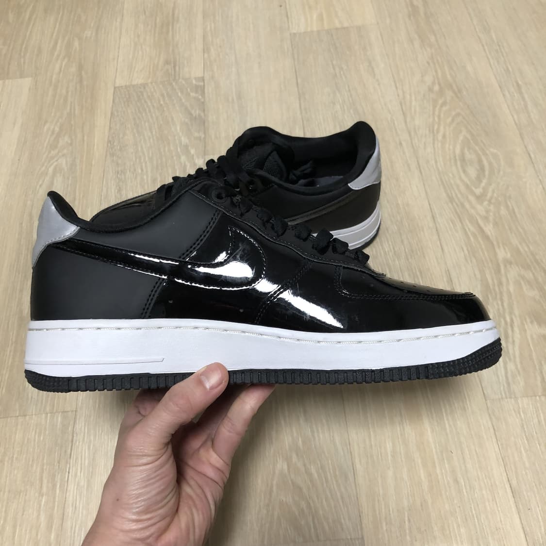 (270) 새상품 나이키 에어포스 1 07 프리미엄 블랙 리플렉티브 실버 상품이미지5