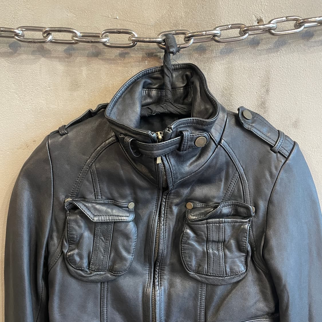 워시드 크롭 레더 자켓 상품이미지3