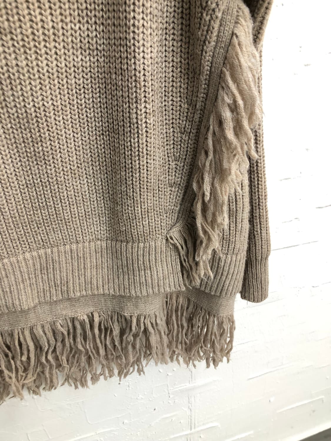 Oatmeal fringe hem knit 상품이미지5