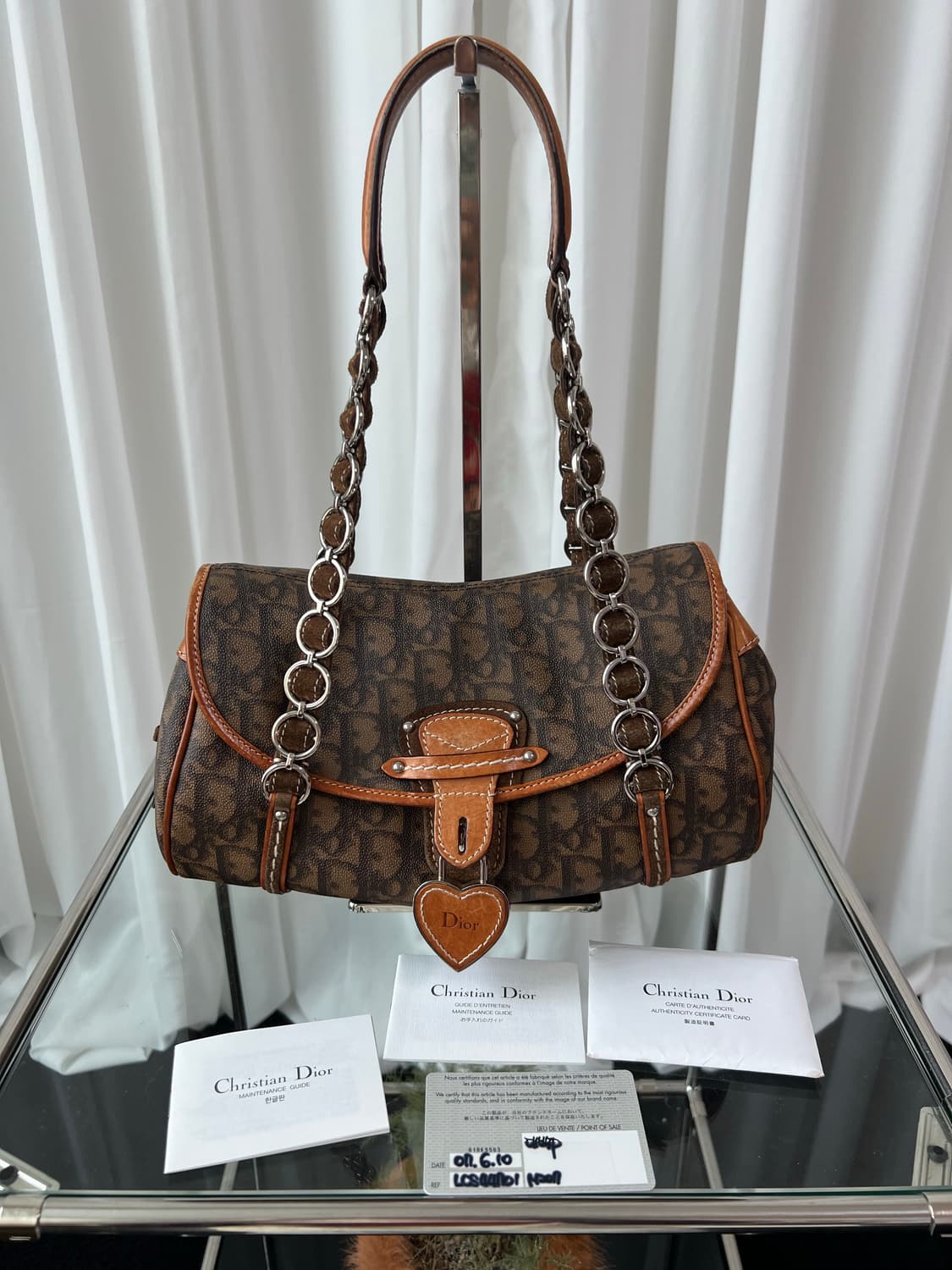 디올 로맨틱 트로터 하트 참 숄더백 상품이미지3