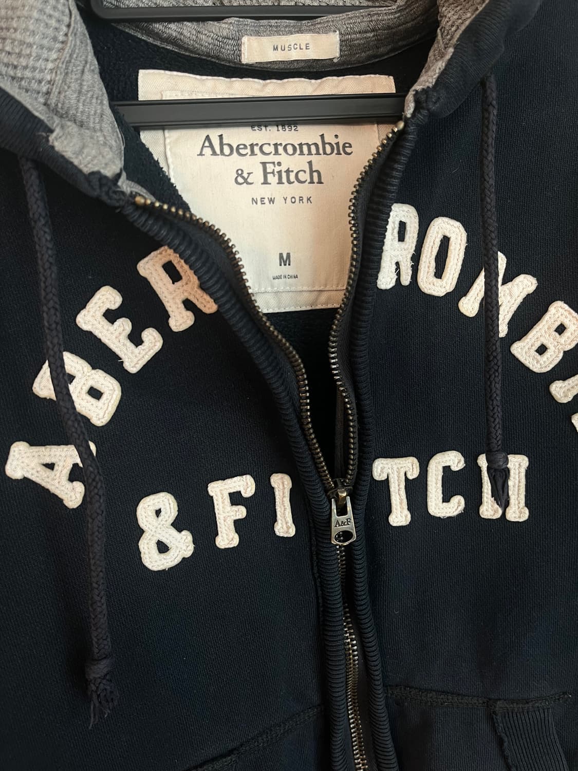 아베크롬비 스펠로고 대장 후드집업 네이비 [M] 상품이미지4