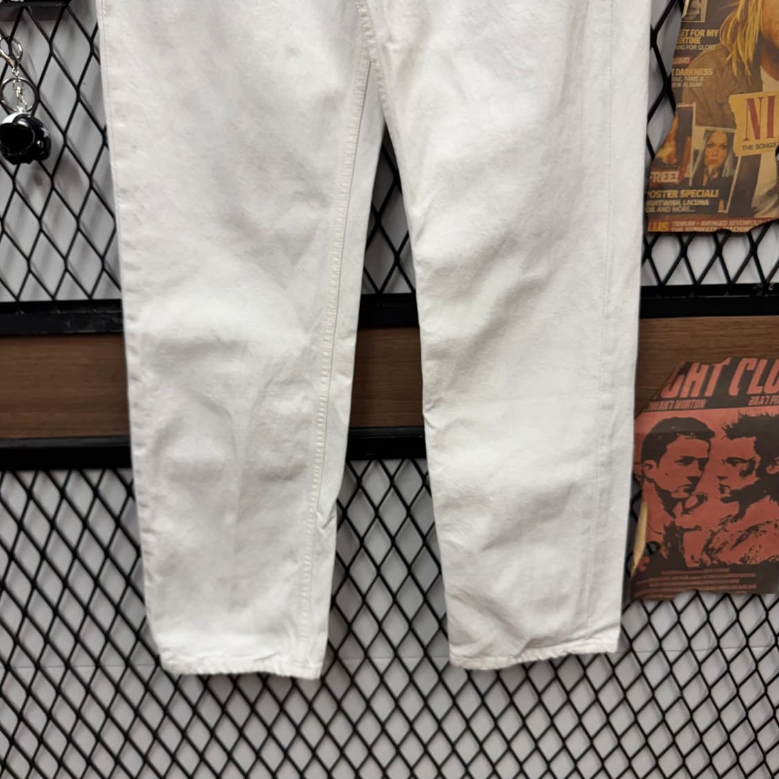 순진 칸디아니 데님 팬츠 전면 달팽이 버튼 포인트 화이트청 상품이미지4