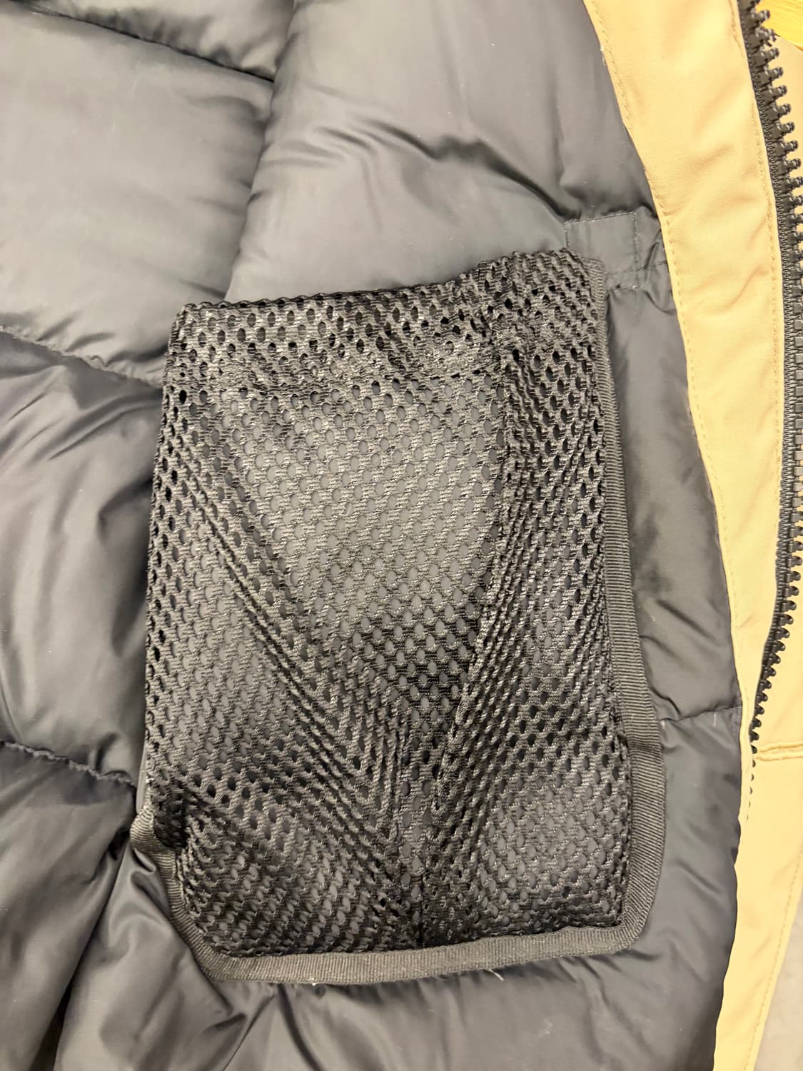 [95] 노스페이스 베이지색 패딩 상품이미지9