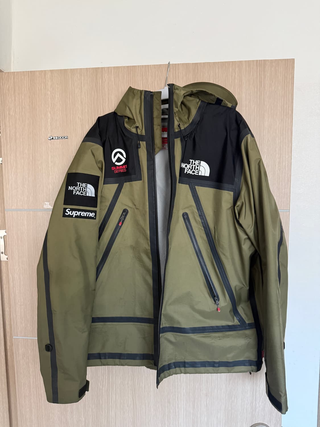 슈프림 노스페이스 테이프심 자켓 카키 L 상품이미지1