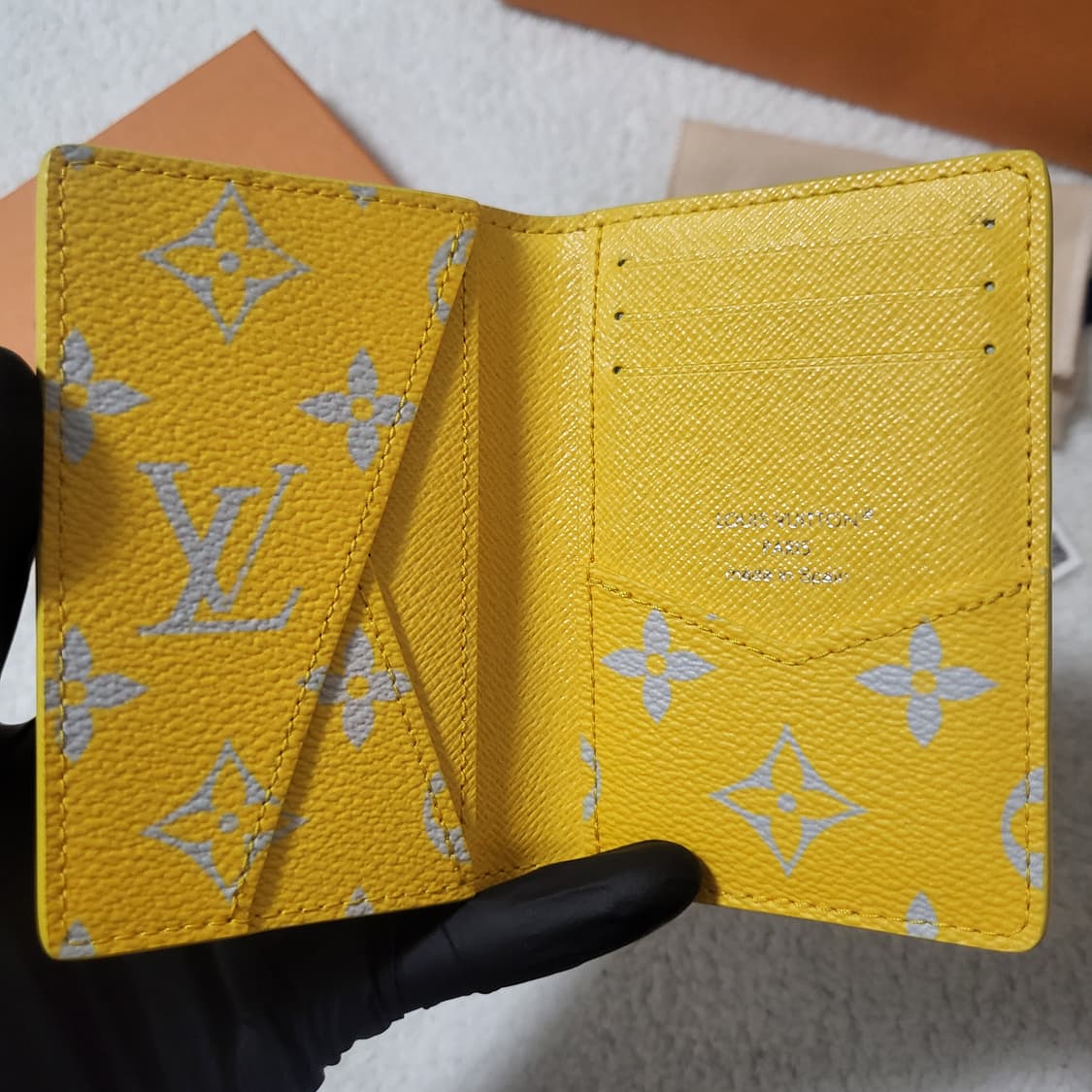 [신형/새상품급] 루이비통 모노그램 오거나이저 카드지갑 그레이 옐로우 상품이미지6