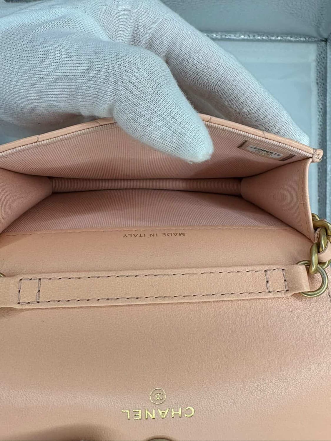 샤넬 19 플랩 체인 카드지갑 상품이미지3