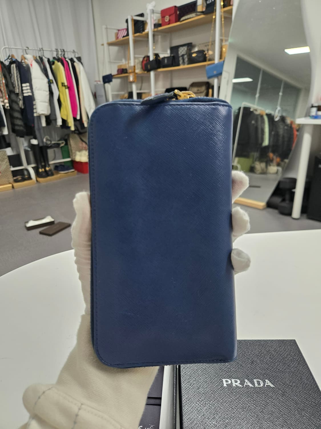 [50%할인] 프라다 지퍼돌이 장지갑 상품이미지2