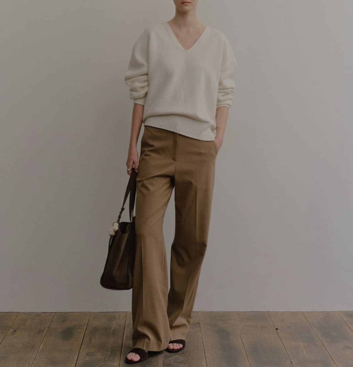 오브베이지 케시메리노울 브이넥 니트 Free _ 여성 상품이미지1