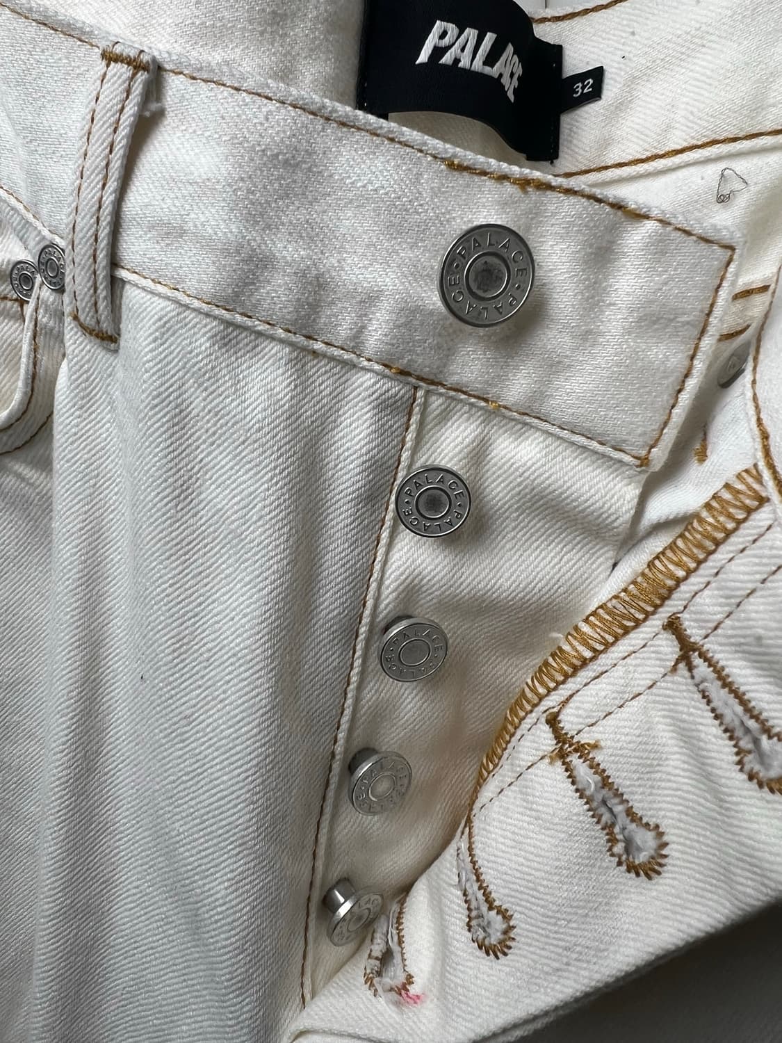 Palace 팔라스 화이트 데님. 새상품 상품이미지6