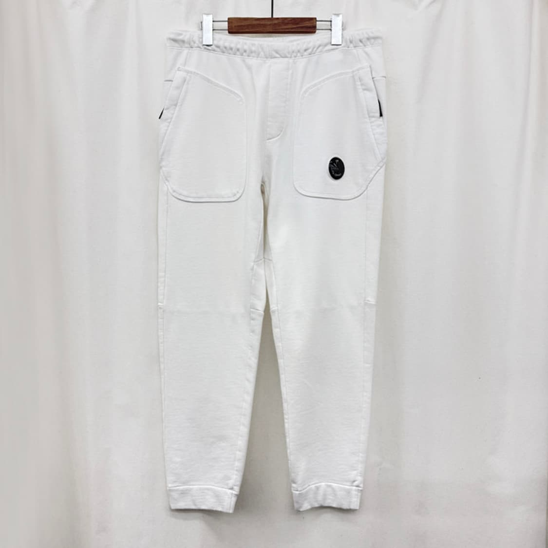 씨피컴퍼니 렌즈와펜 스웻 조거 팬츠 상품이미지1