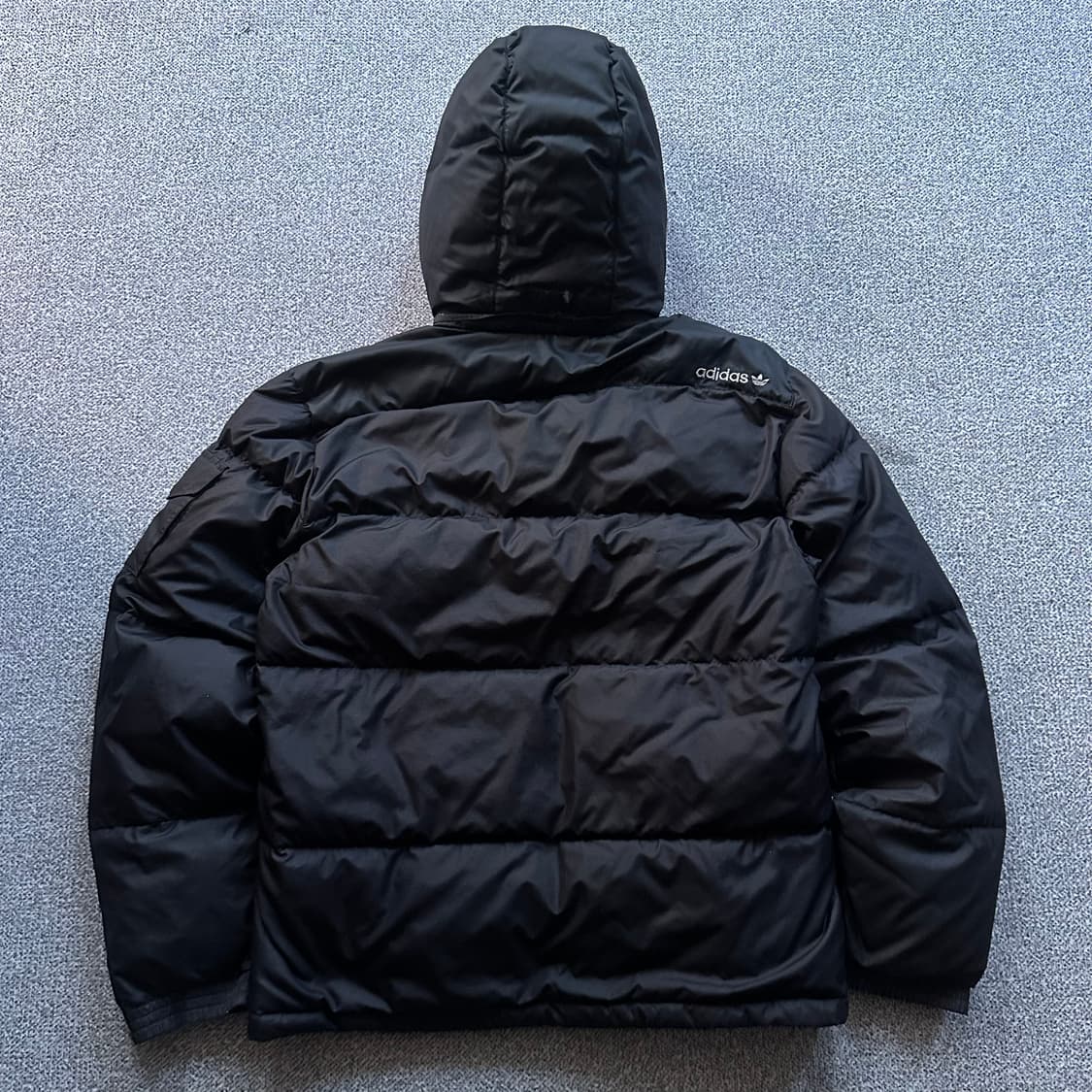 아디다스 블랙 패딩 점퍼 상품이미지3