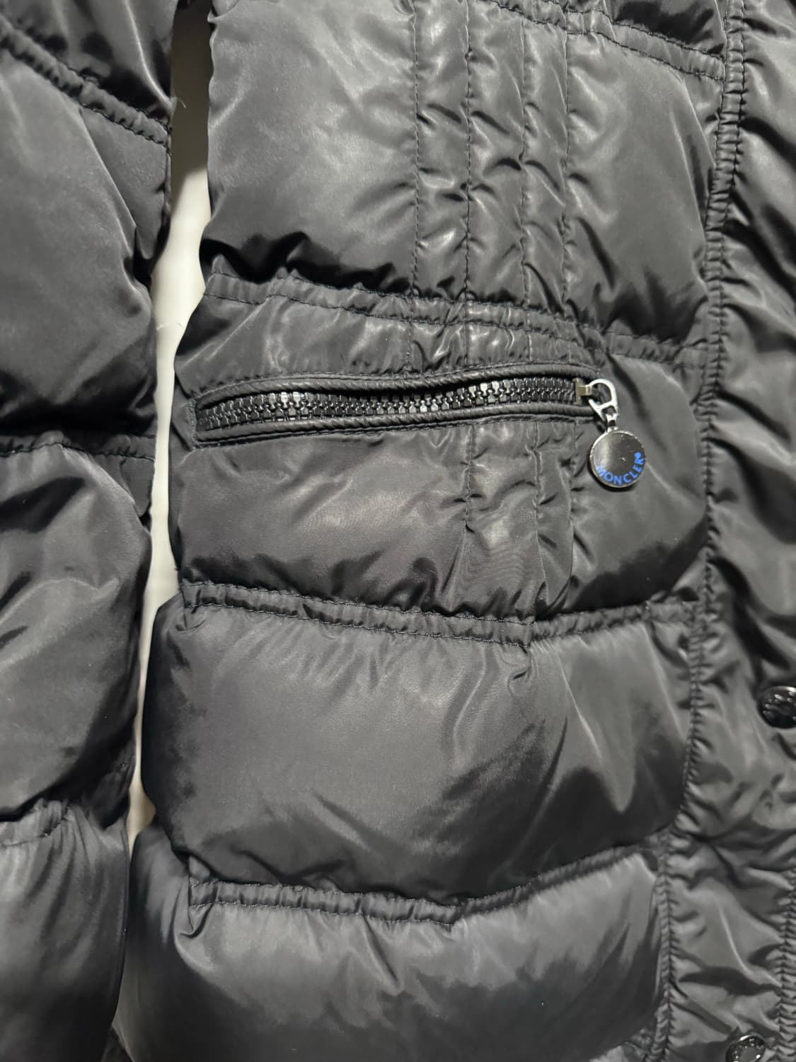 0 몽클레어 보스 여성 패딩 상품이미지4