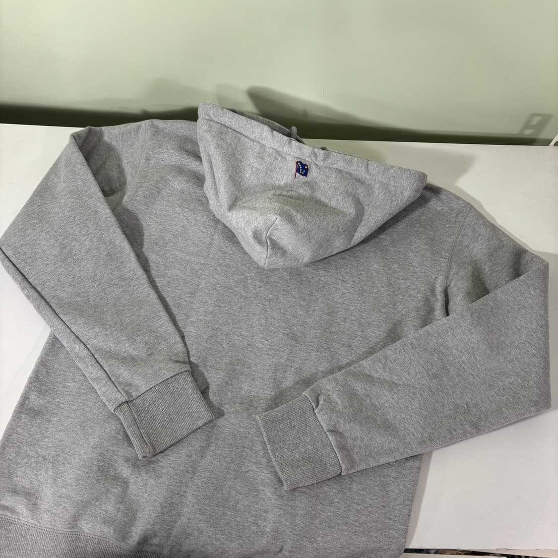 L 게인소보로 그레이 블루로고 후드티 상품이미지2