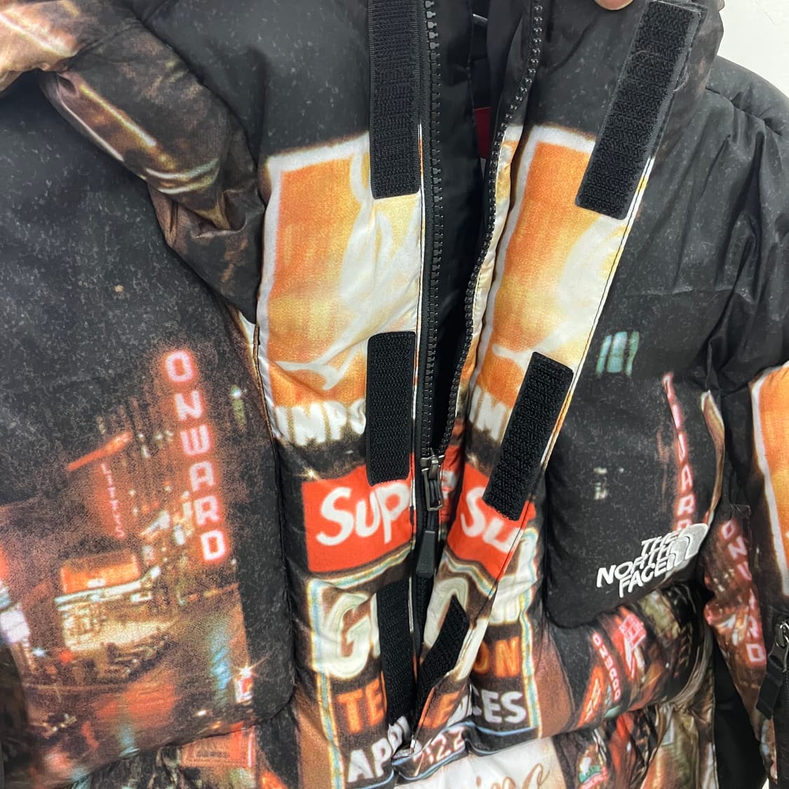 슈프림x노스페이스 800-필 하프 집 후드 풀오버 타임스퀘어 에디션 상품이미지4