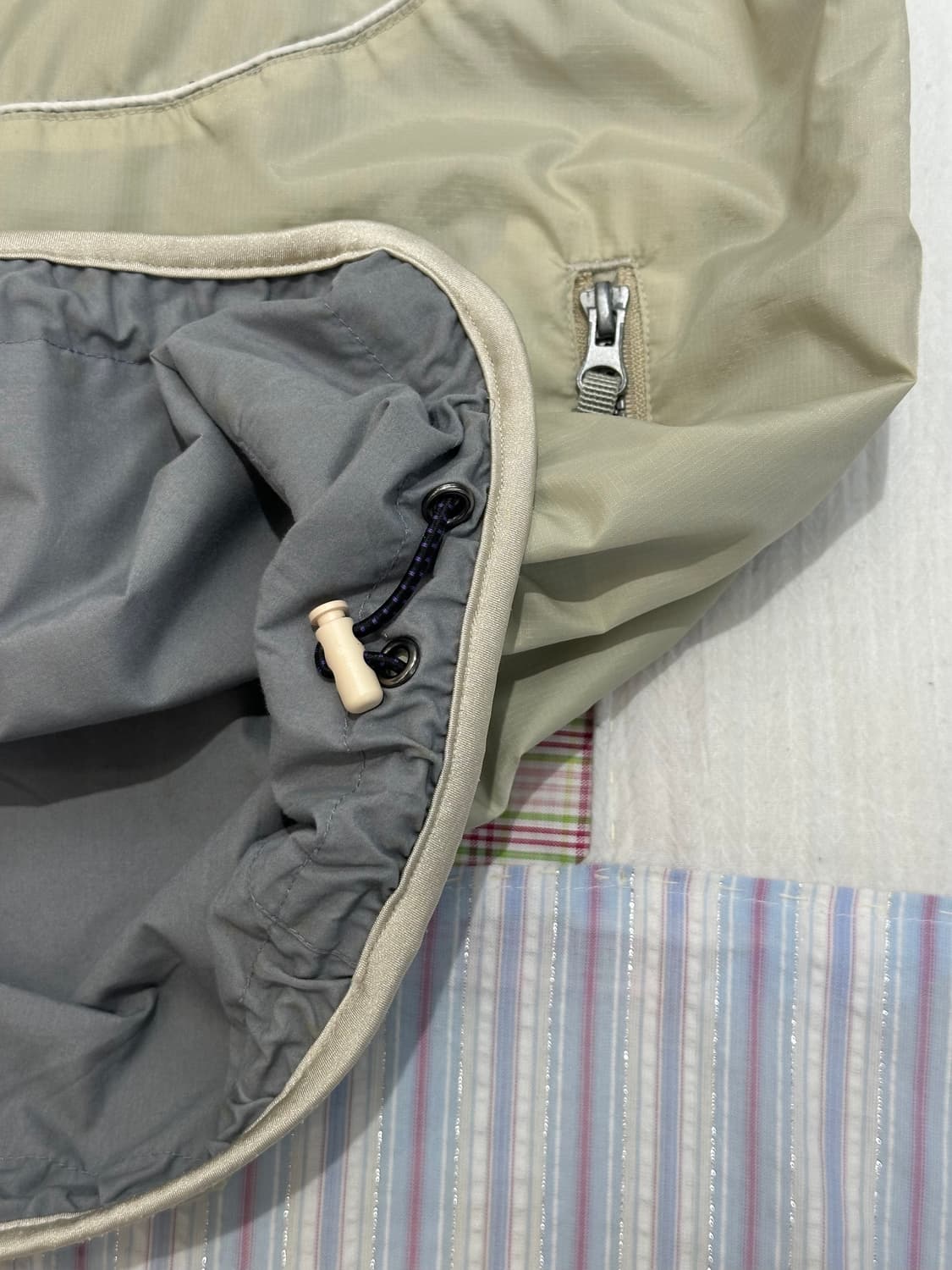 Hawkins 리버시블 집업 베스트 상품이미지5