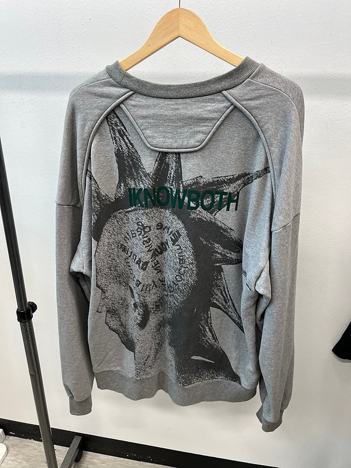 105) 준지 이동욱 오버 맨투맨 상품이미지1