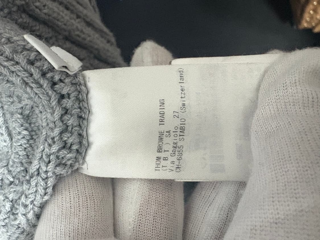 톰브라운 그레이 케이블 니트 가디건(4사이즈) 상품이미지2