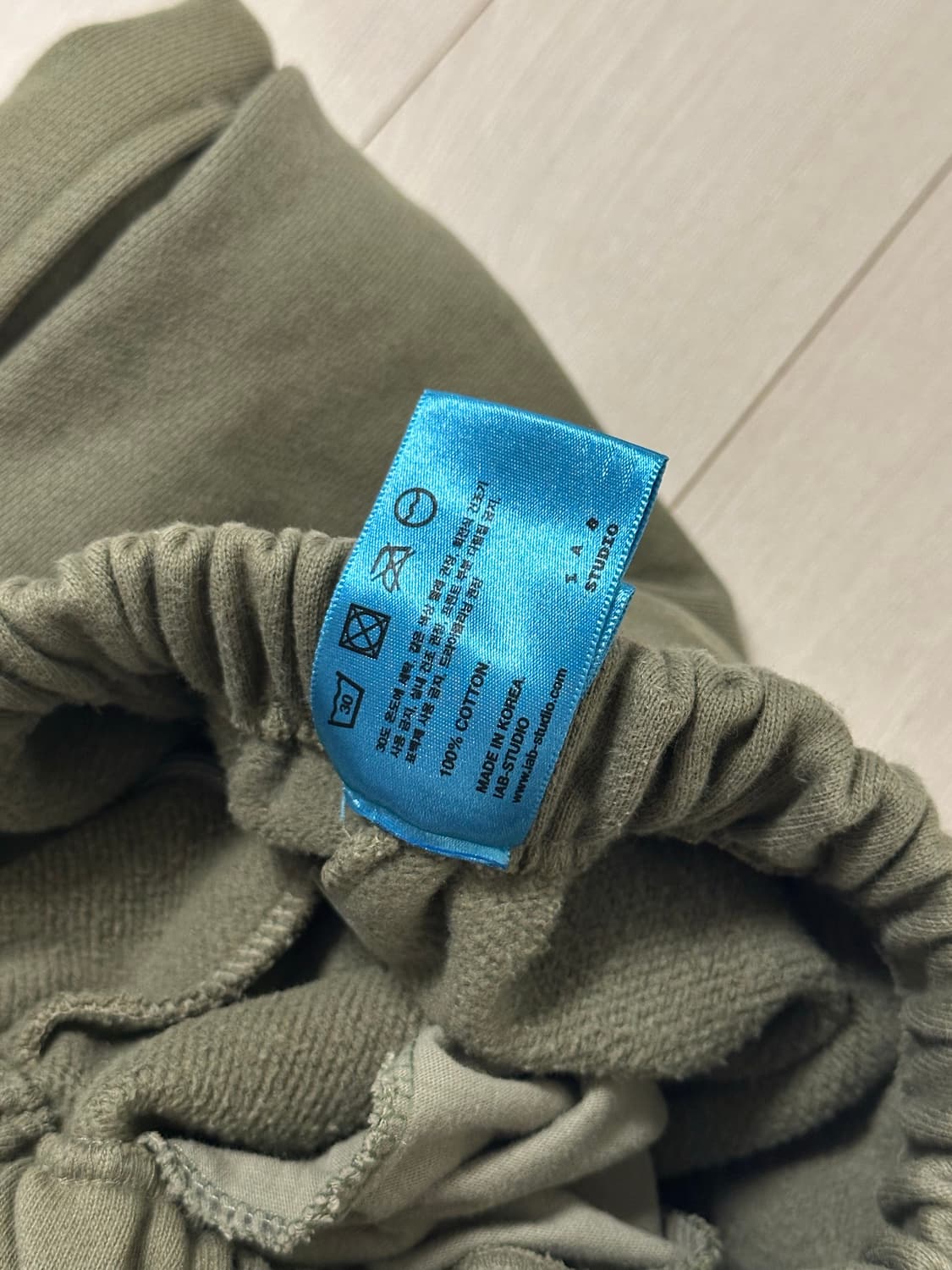 아이앱 x 헬리녹스 맨투맨 바지 세트 상품이미지9