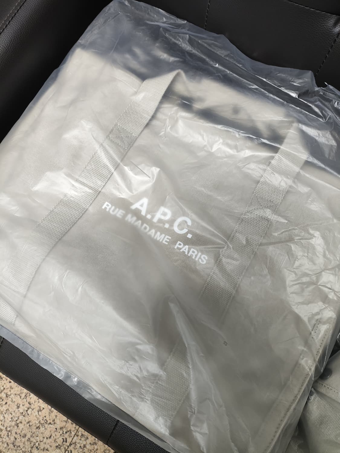 (새상품)APC 아페쎄 정품 레쿠퍼레이션 짐백 신상 샌드 상품이미지6