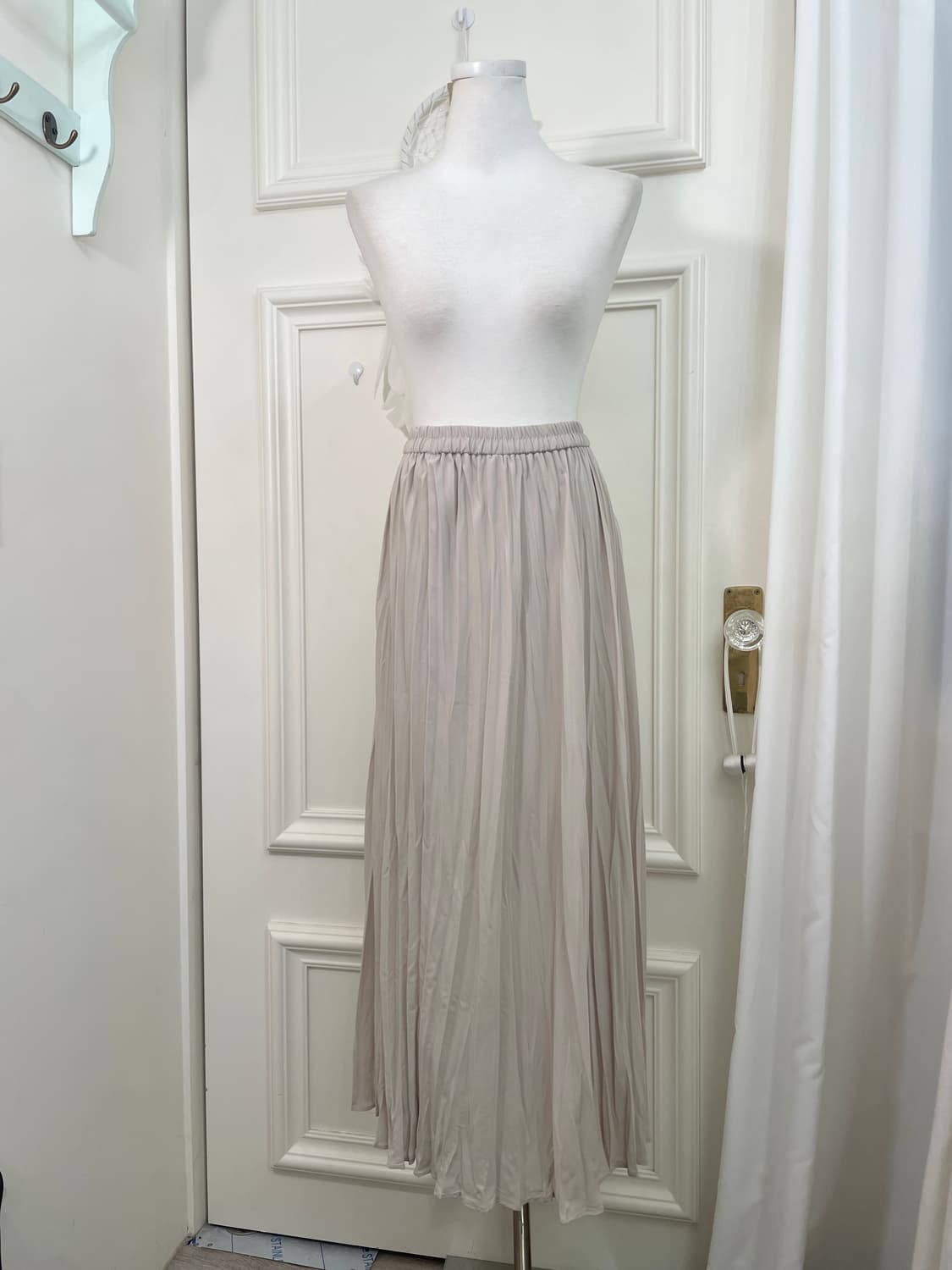 sheer gray pleats banding long skirt 상품이미지1