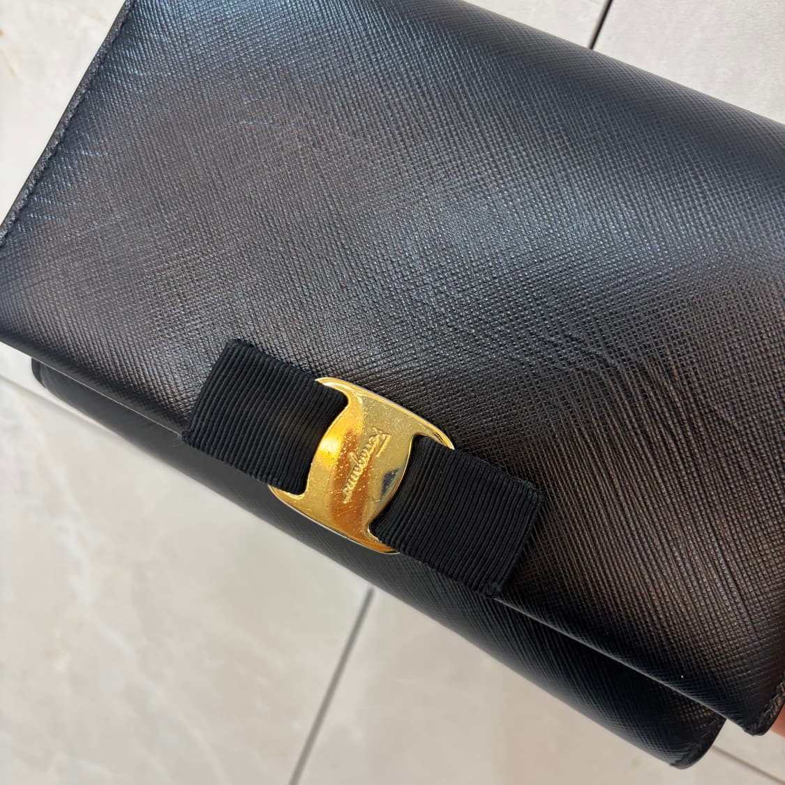 정품 페라가모 바라보우 지니 크로스백    상품이미지3