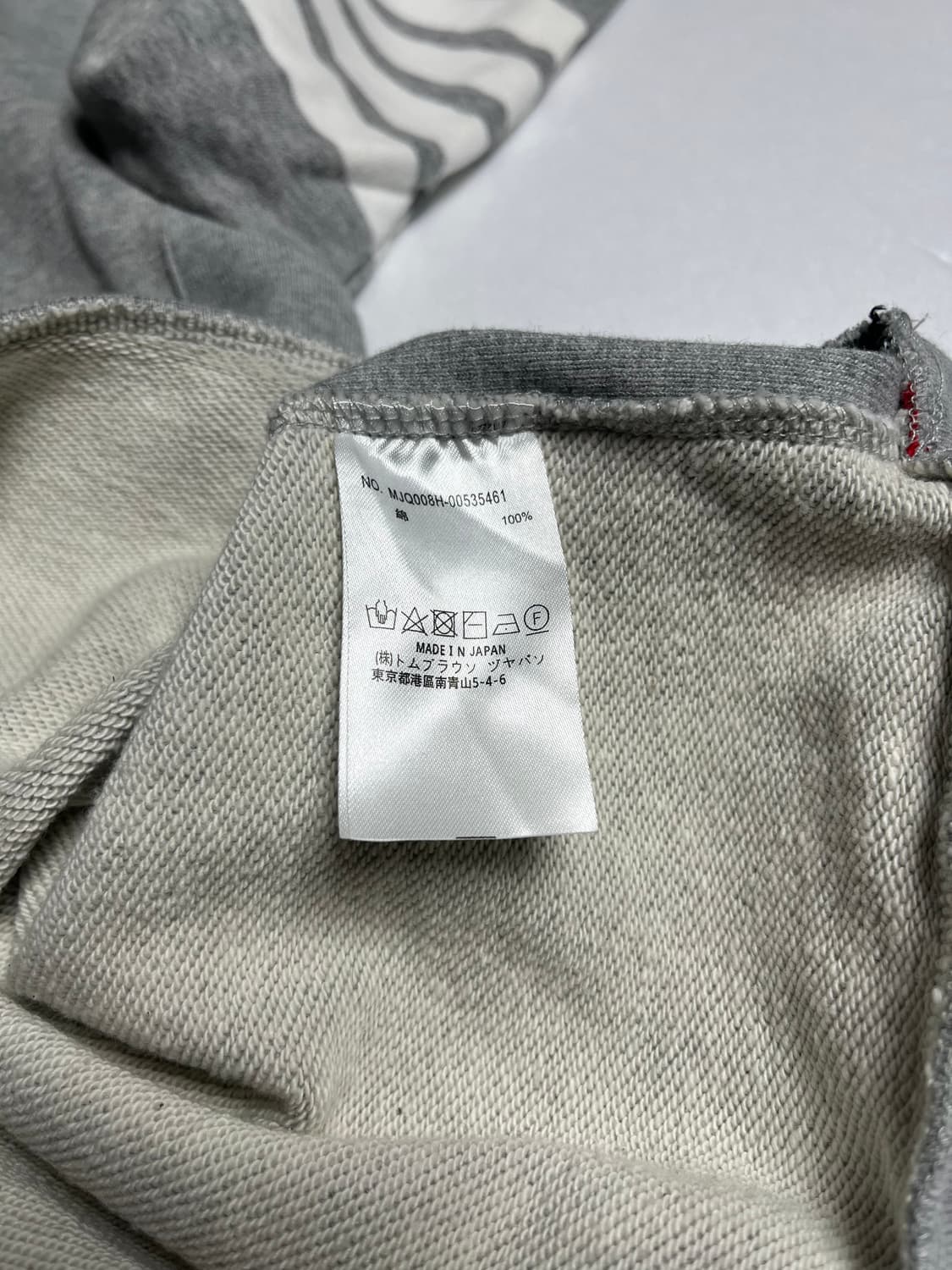 톰브라운 4선 그레이 맨투맨 2사이즈 상품이미지4