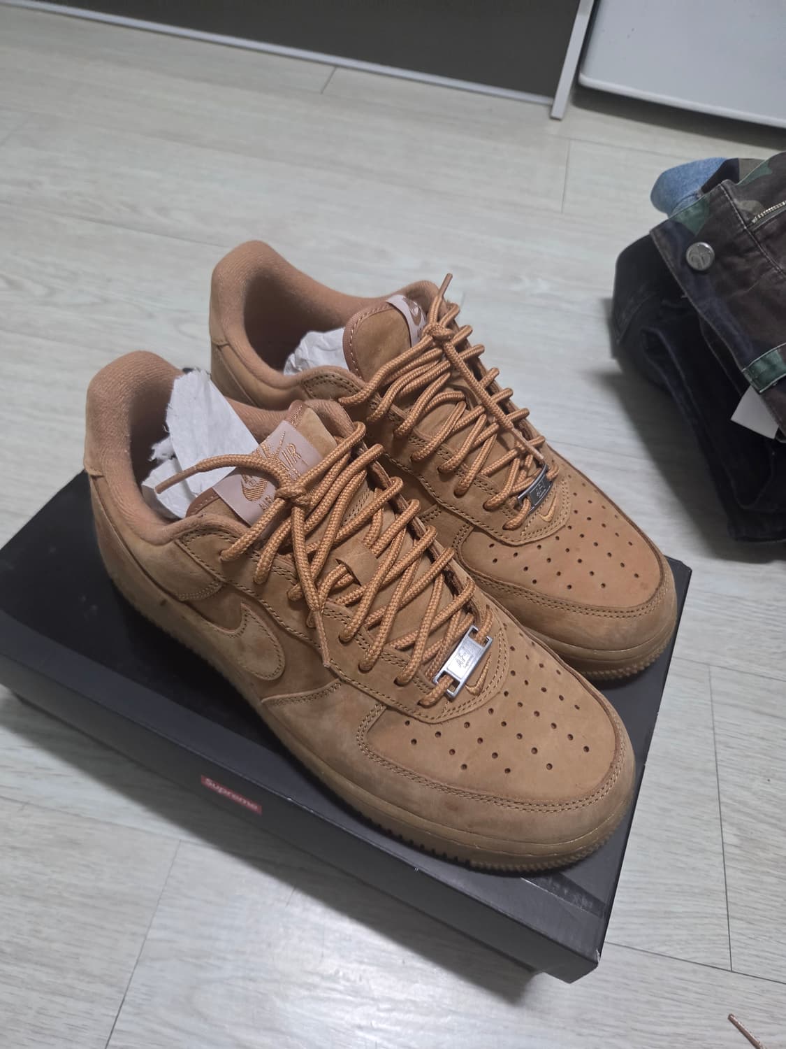 슈프림 나이키 된장포스 260 상품이미지1