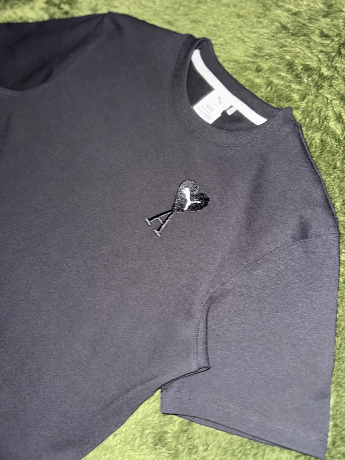 [S] 푸마 X 아미 콜라보 엠브로이더리 로고 티셔츠 블랙 상품이미지2