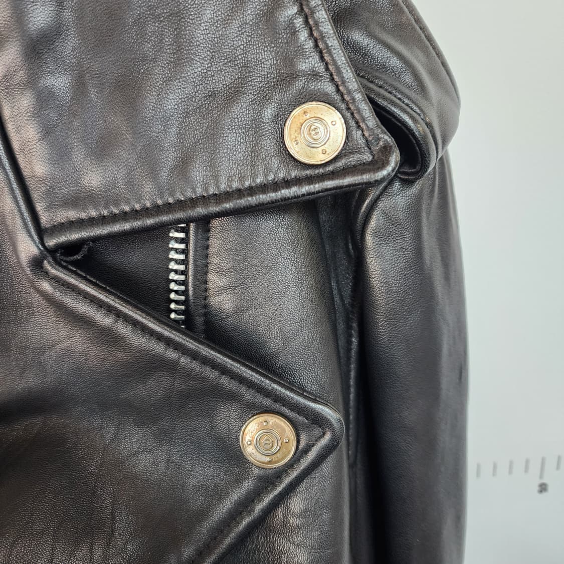 럭키슈에뜨 블랙 가죽 라이더 자켓 상품이미지3