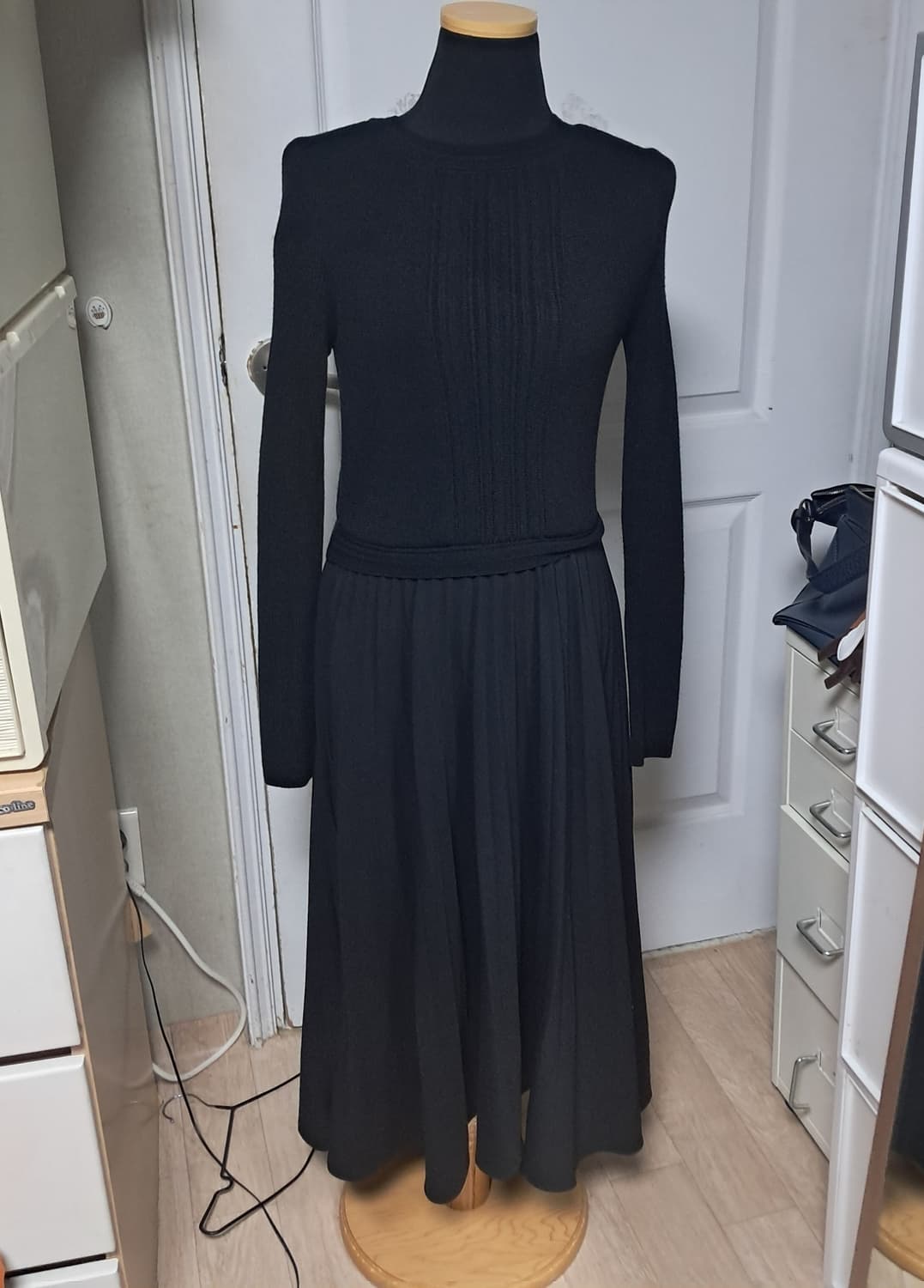 클럽모나코 블랙 니트 플리츠 롱 원피스 XS(44~55)2019년제품 상품이미지1