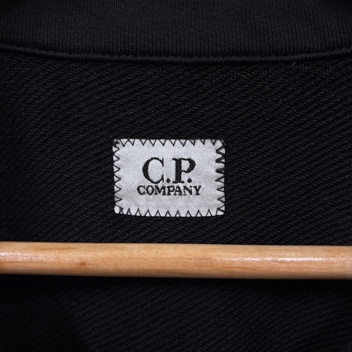 C.P company 씨피컴퍼니 반집업 맨투맨 상품이미지5