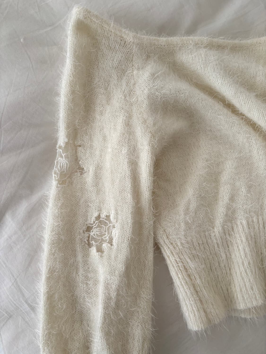 스나계 시스루 플라워 자수 털 니트 앙고라 니트  상품이미지5