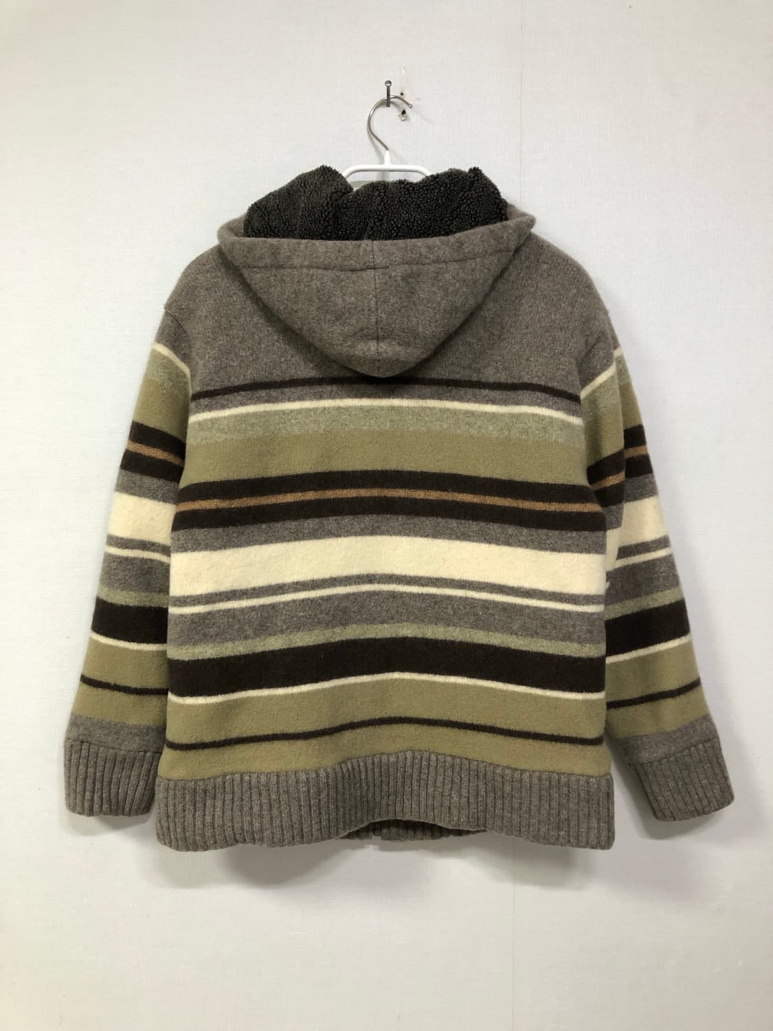 빈폴 여성 두툼한 양털 퀼팅 안감 니트 후드집업 _ 코코아 상품이미지6