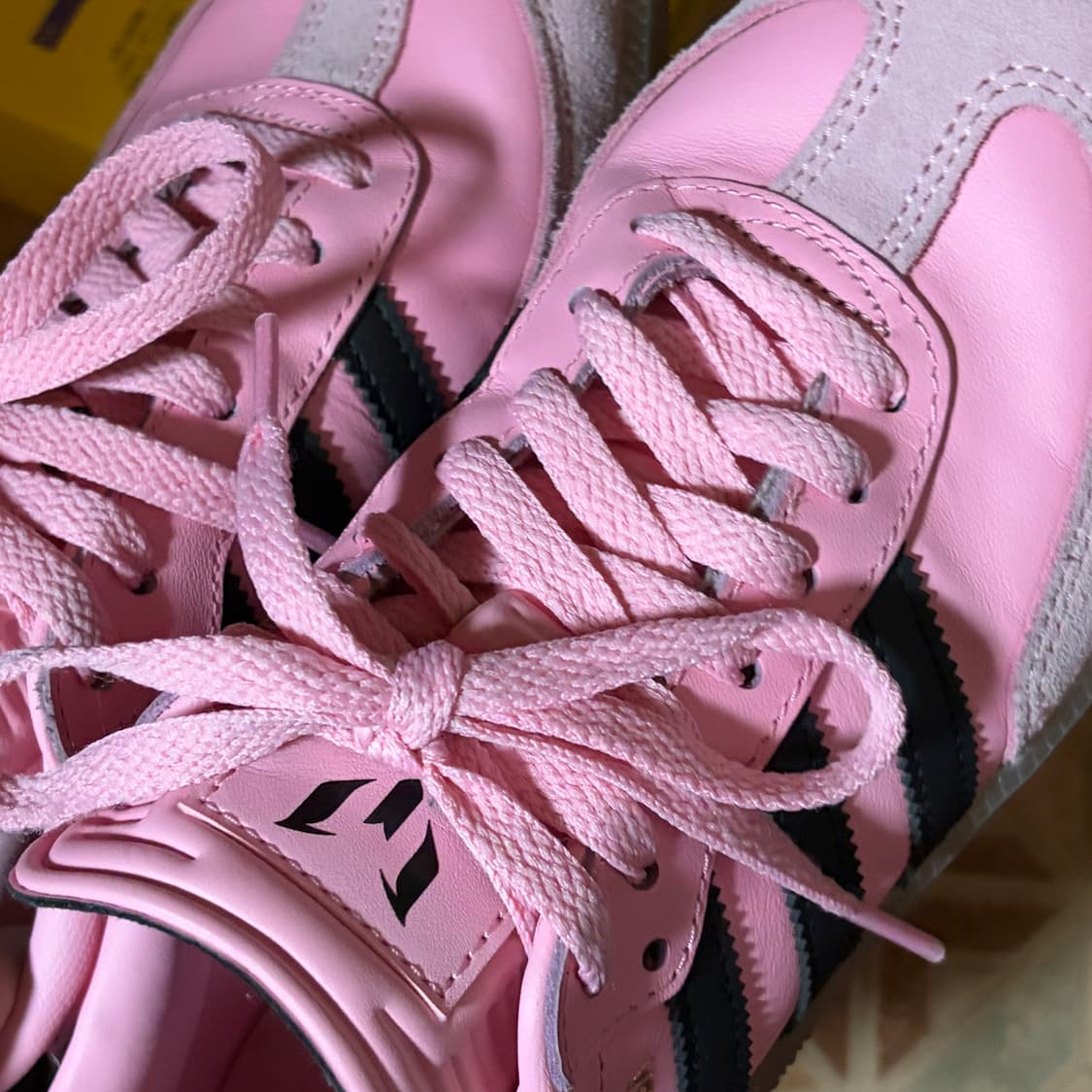 아디다스 삼바 메시 인도어 IH8158 핑크 상품이미지3