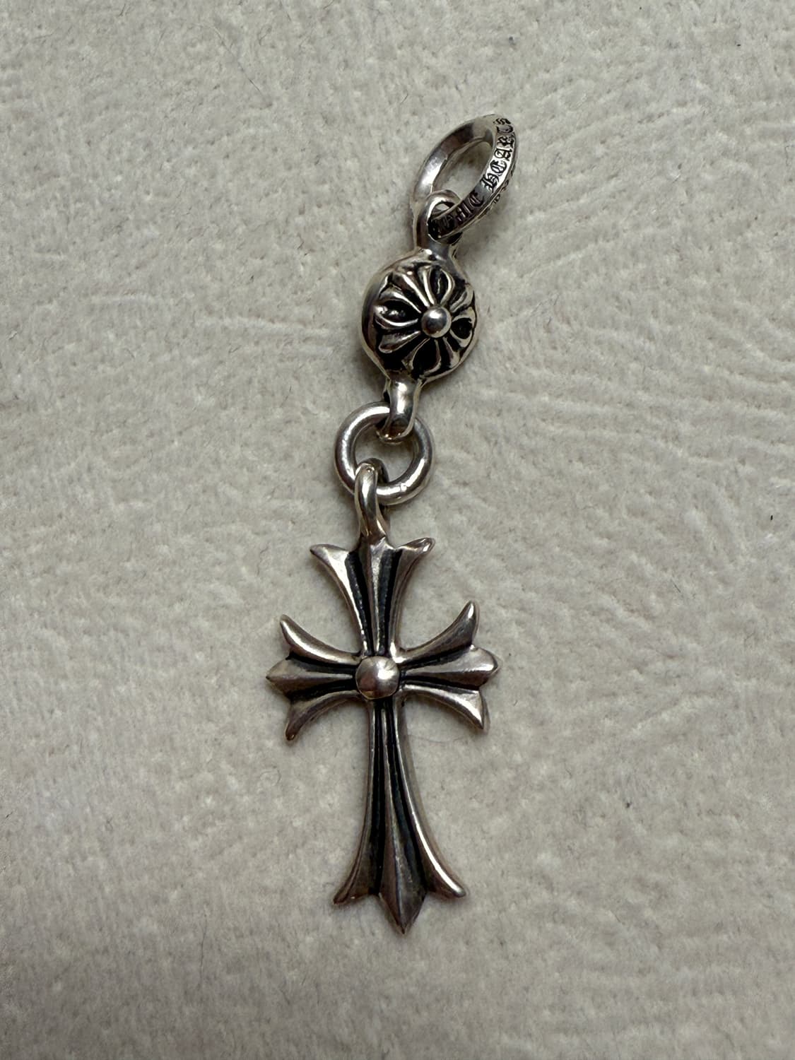 크롬하츠 원볼 타이니 크로스 상품이미지2