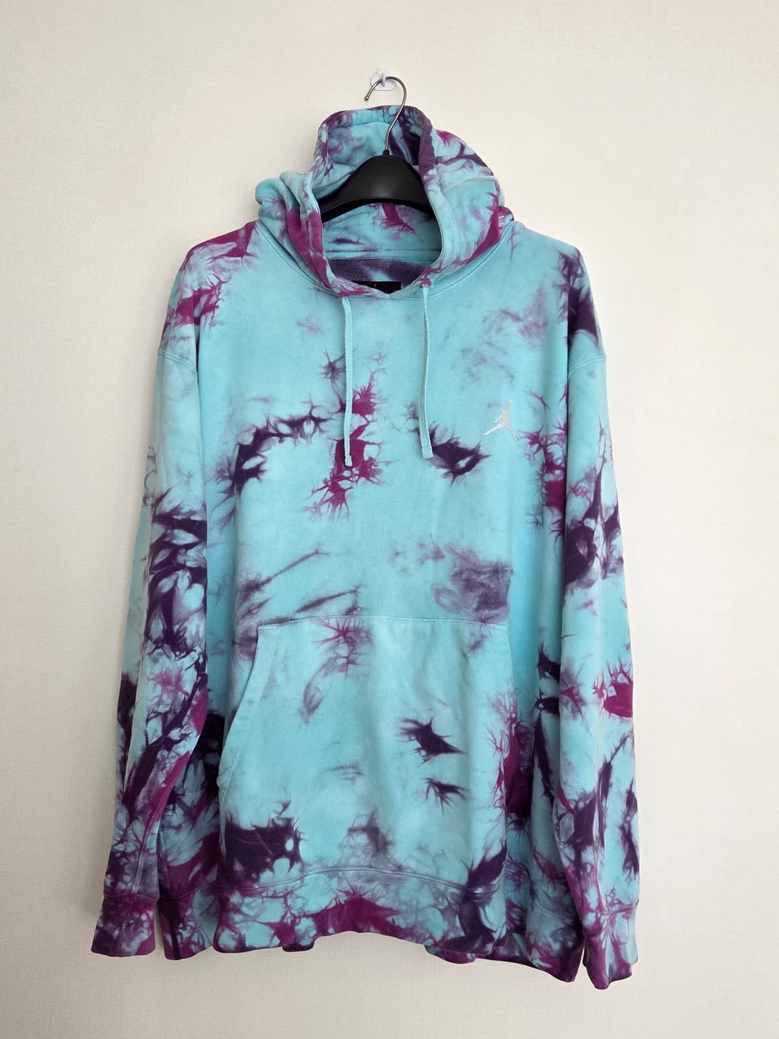 키드밀리 착용 나이키 조던 타이다이 후드 상품이미지2