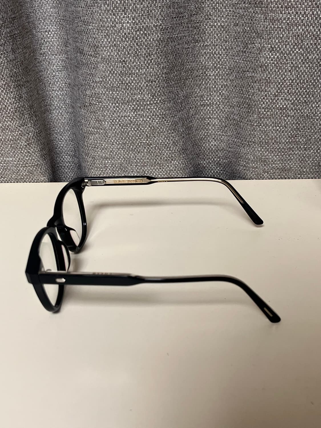 젠틀몬스터 루토 01 블랙 안경 상품이미지3