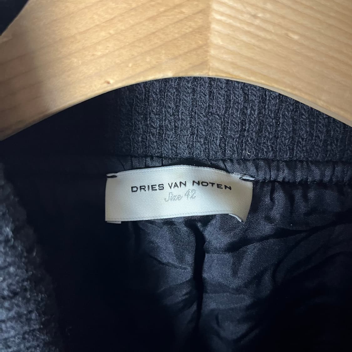 [Dries Van Noten] 드리스 반 노튼 블랙 퀼팅 크롭 탑 상품이미지5