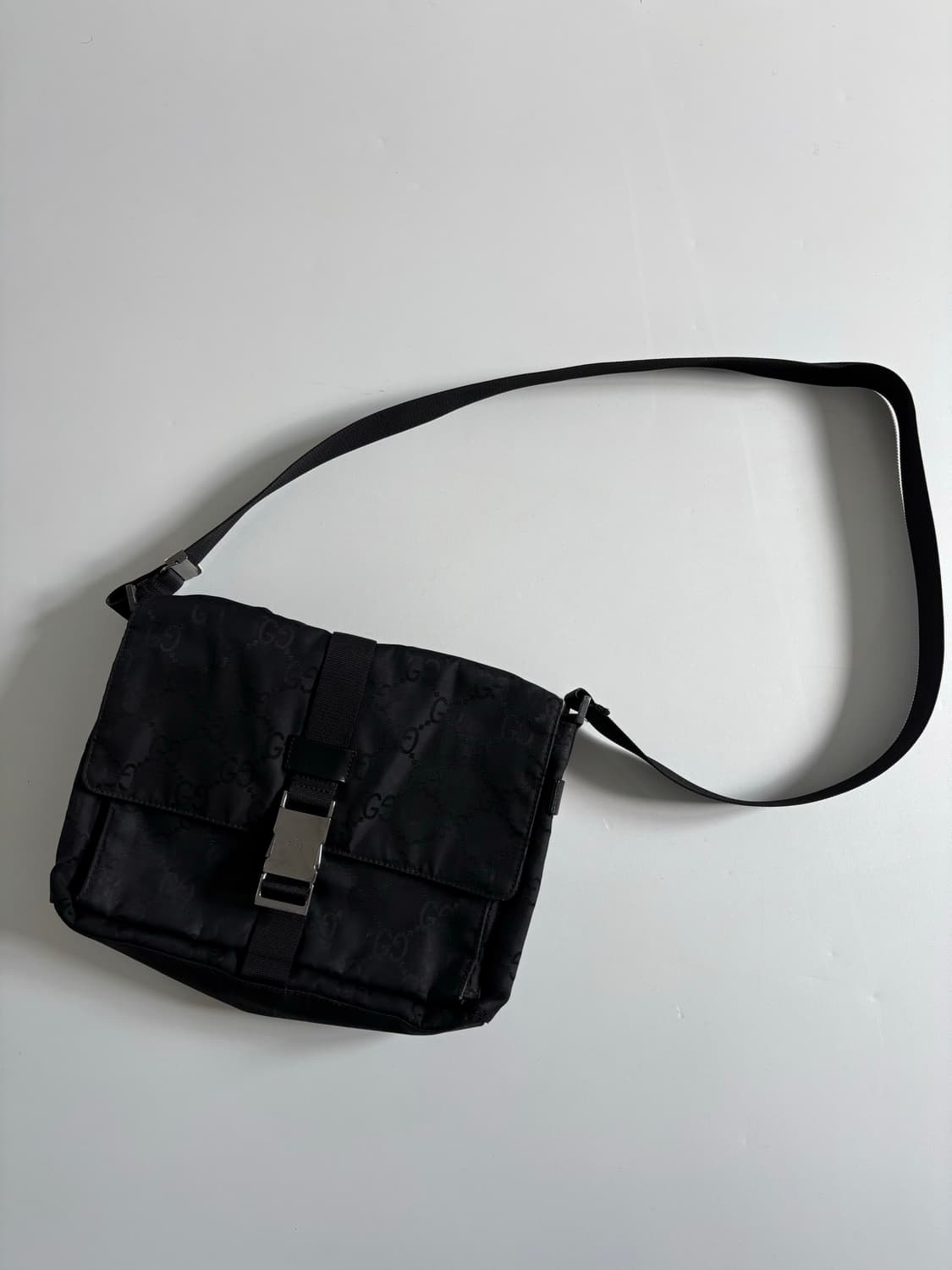 Gucci 구찌 원포켓 스몰 메신저 백 상품이미지1