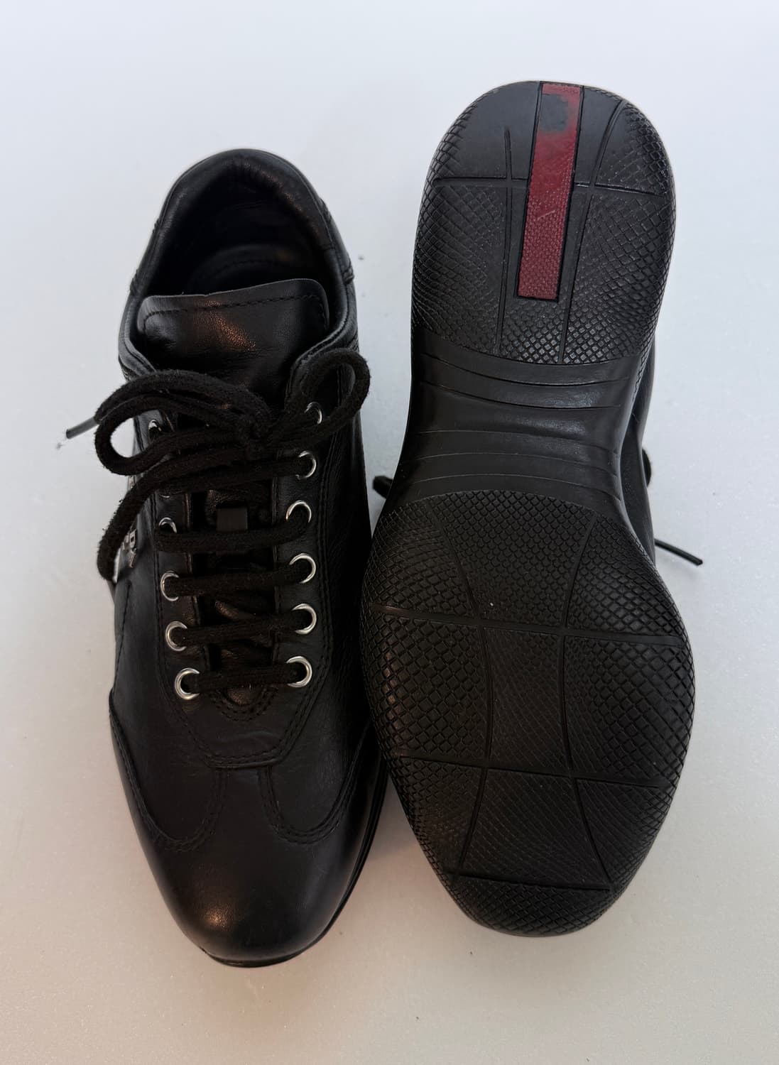 프라다(PRADA) 레더 스니커즈 블랙 36 (225~230 추천) 상품이미지4