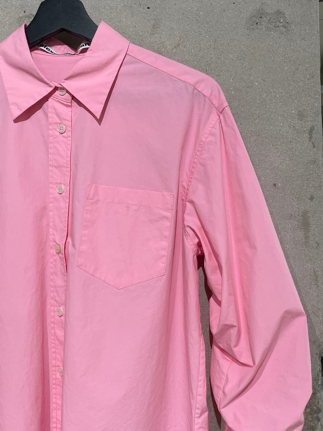 알렉산더 왕 핑크 싱글 포켓 큐빅 커프스 코튼 셔츠 상품이미지3