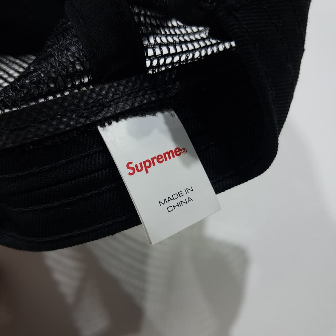 CL839 슈프림 블랙 코끼리 & 카지노 자수 메쉬 트러커햇 모자 상품이미지7