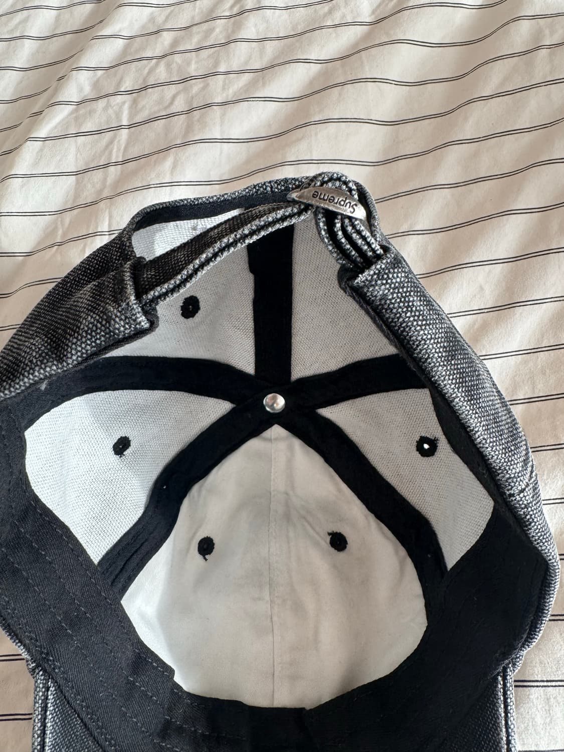 (새상품급 미사용) 슈프림 S로고 피그먼트 볼캡 블랙 원사이즈 상품이미지9